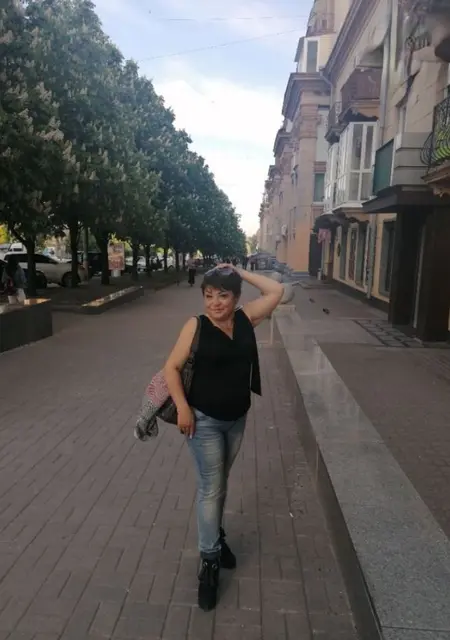 Ксю из Стамбула, мне 44, познакомлюсь