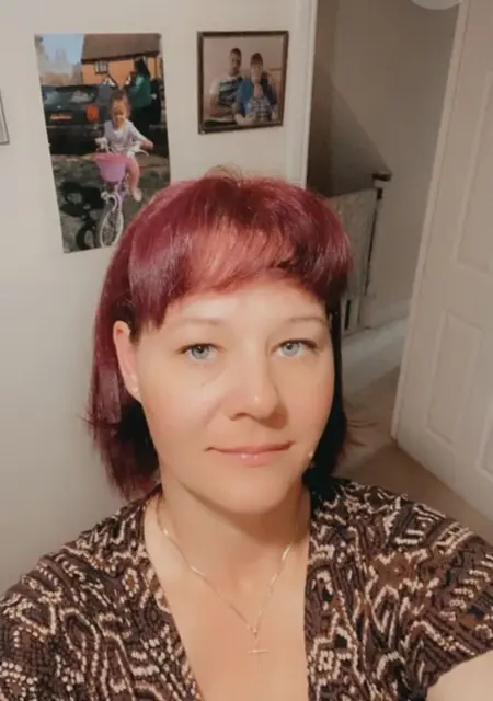 Я Yvett, 40, из Лондона, ищу знакомство для совместных путешествий