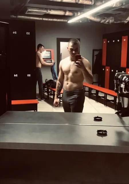 Я Влад, 30, знакомлюсь на одну ночь в Пинске