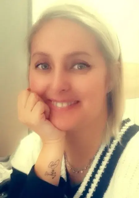 Я Mnica, 37, из Лиссабона, ищу знакомство