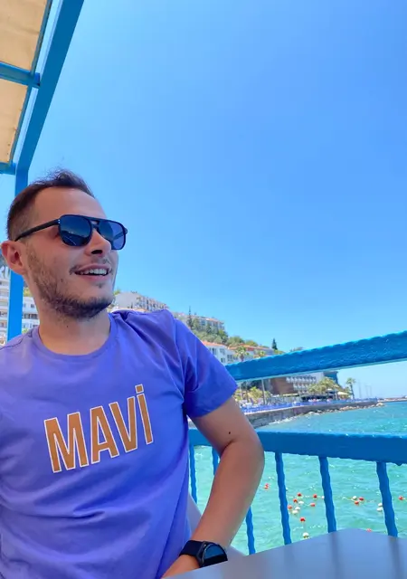 Emrecan из Мугла, ищу на сайте знакомства на одну ночь