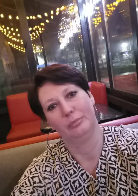 Я Анна, 45, знакомлюсь на одну ночь в Минске