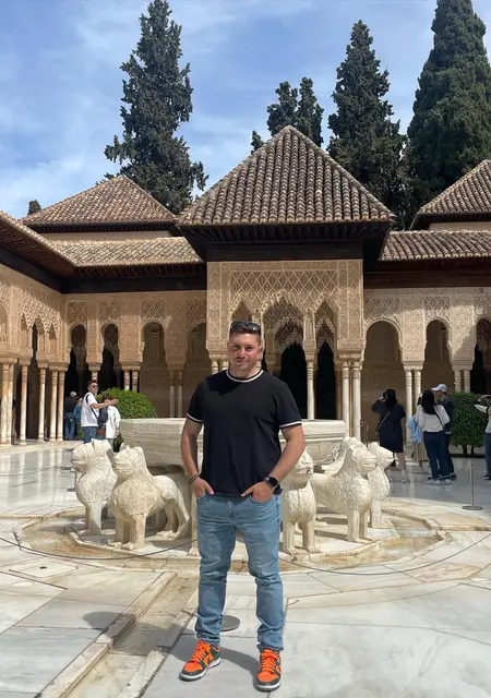 Я Rober, 32, знакомлюсь для совместных путешествий в Мадриде