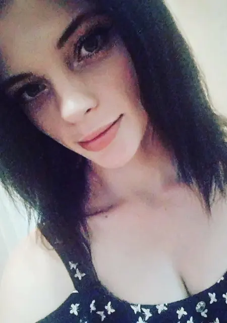 Ксения из Запорожья, мне 22, познакомлюсь для вирта