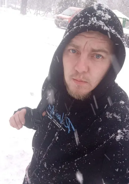 Андрей из Макеевки, ищу на сайте знакомства на одну ночь