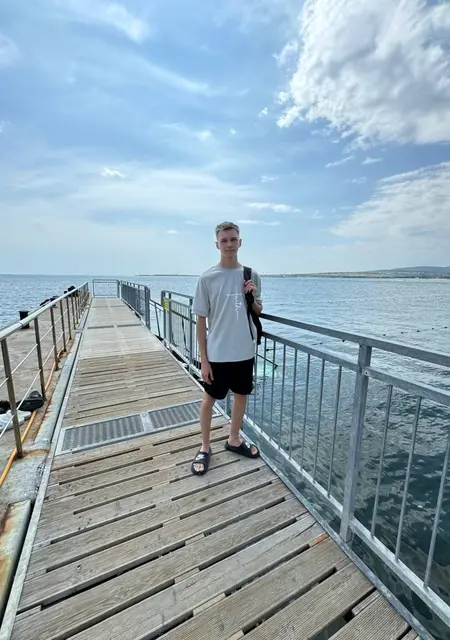 Никита з Новопскова, мені 22 років, познайомлюсь для приємного проведення часу