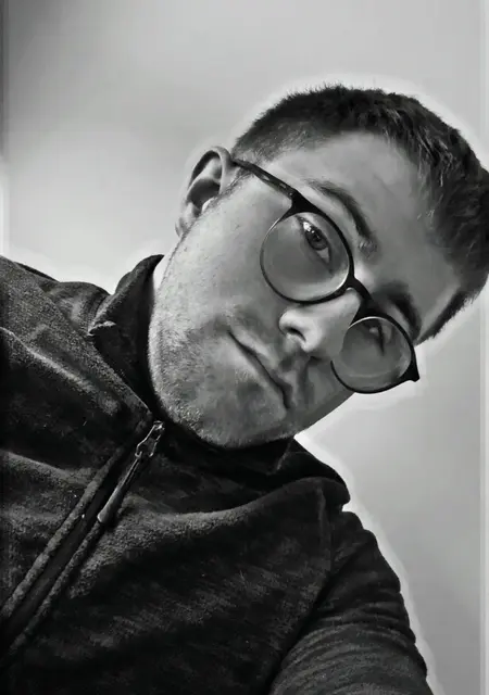 Я Corentin, 21, знакомлюсь без обязательств в Фонтене-о-Роз