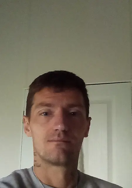 Dashingman из Донкастер, ищу на сайте знакомства на одну ночь