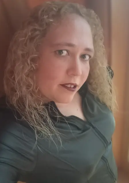 Soy Ana García, 38 años de Leganés, busco conocer gente para lío de una noche