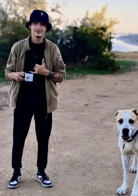 Я Сергій, 23, из Гайсина, ищу знакомство для общения