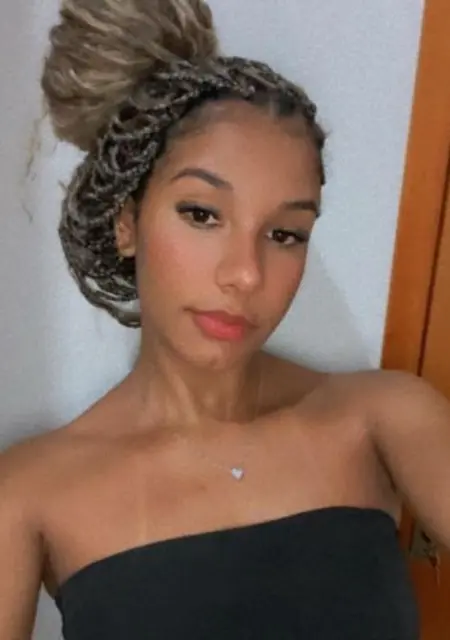 Agatha из Монти-Кармелу, мне 20, познакомлюсь без обязательств