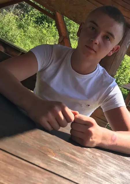 Я Вова, 23, из Брно, ищу знакомство для постоянных отношений