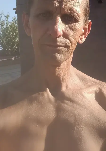 Eduard из Львова, мне 52, познакомлюсь для вирта