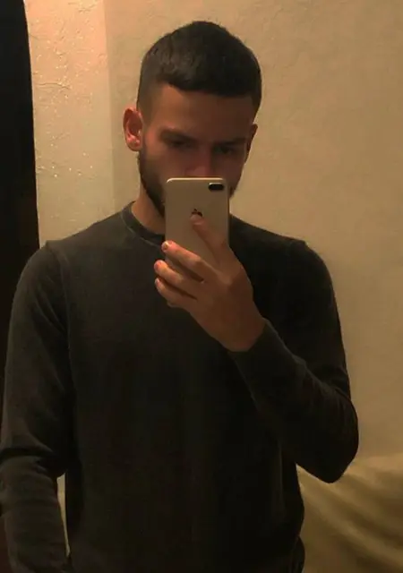 Арсен из Коломыи, мне 20, познакомлюсь для постоянных отношений