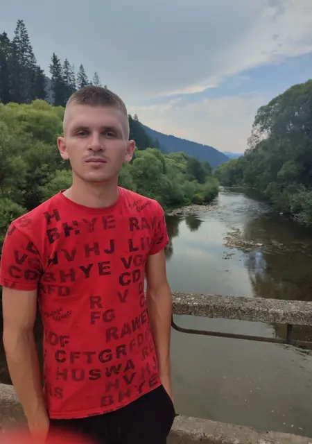 Максим з Львова, шукаю на сайті знайомства на одну ніч