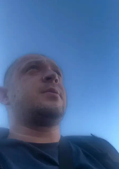 Я Міша, 35, из Чернигова, ищу знакомства без обязательств