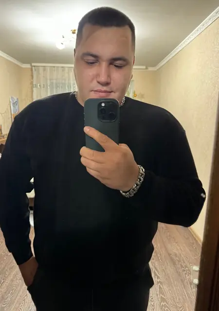 Я Сергей, 31, из Павлограда, ищу знакомства на одну ночь