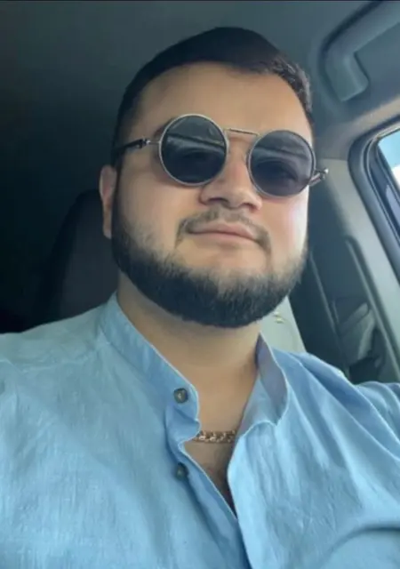 Тимур из Баку, мне 31, познакомлюсь для приятного времяпровождения