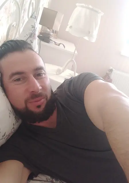 Alex из Кишинёва, ищу на сайте общение