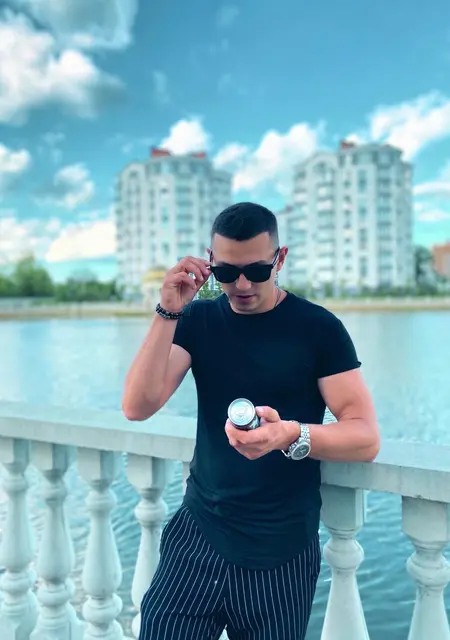 Я Vova, 31, знакомлюсь для постоянных отношений в Эрфурте