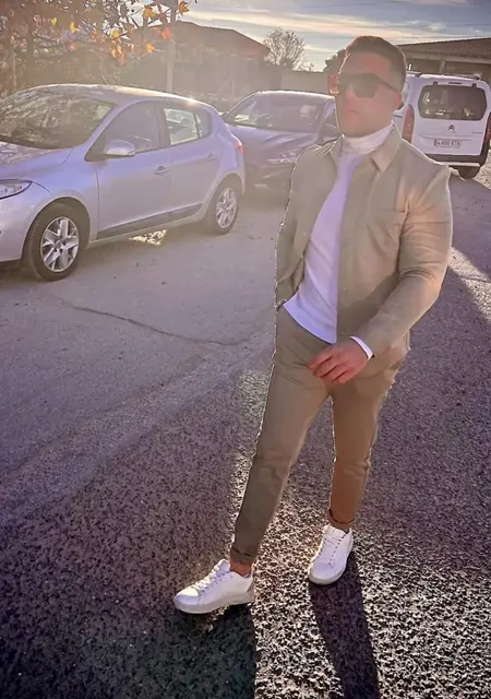 Soy Christian, 31 años de San Sebastián, busco conocer gente para lío de una noche