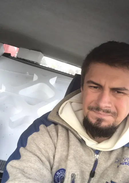 Sll з Ужгорода, мені 35 років, познайомлюсь для спілкування