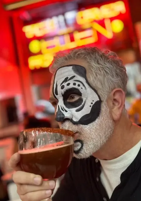 Christopher Morgan из Плоешти, мне 62, познакомлюсь для постоянных отношений