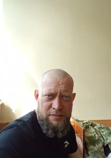 Анатолий из Алчевска, ищу на сайте знакомства на одну ночь