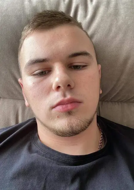 Я Вася, 28 років з Ужгород, шукаю знайомство для приємне проведення часу