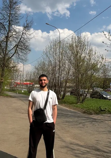 Я Хан, 24, из Риги, ищу знакомства на одну ночь