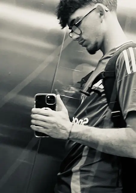 Soy David, 19 años, conociéndome para lío de una noche en Rubí