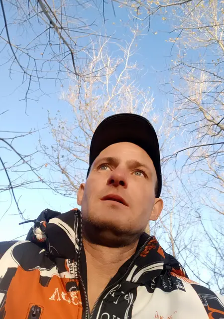 Александр из Новопскова, ищу на сайте общение