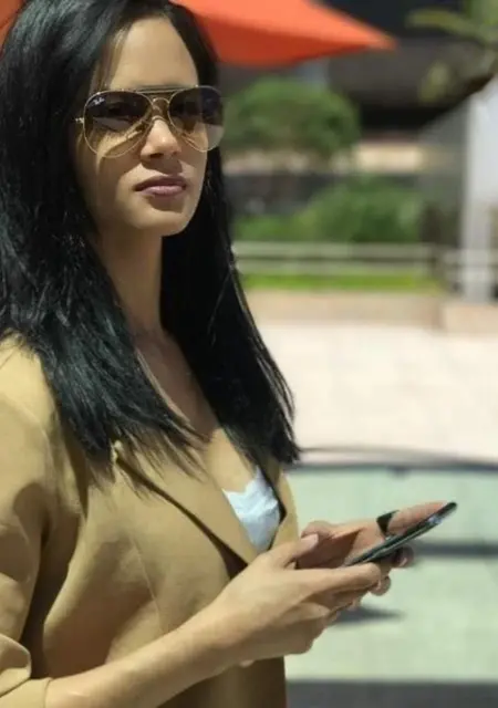 Я Cntia, 27, из Мадрида, ищу знакомство