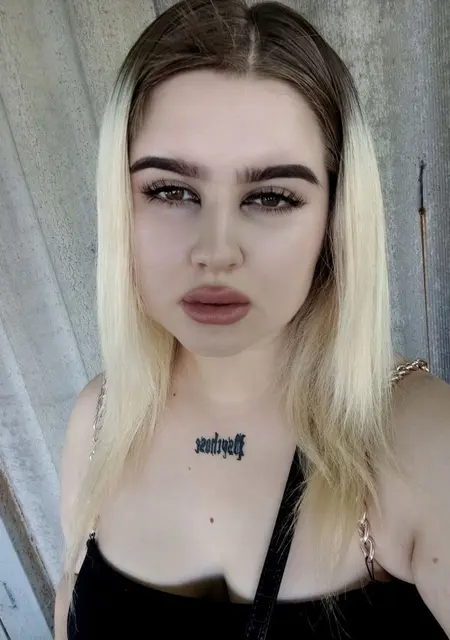 Дана з Долинська, шукаю на сайті приємне проведення часу