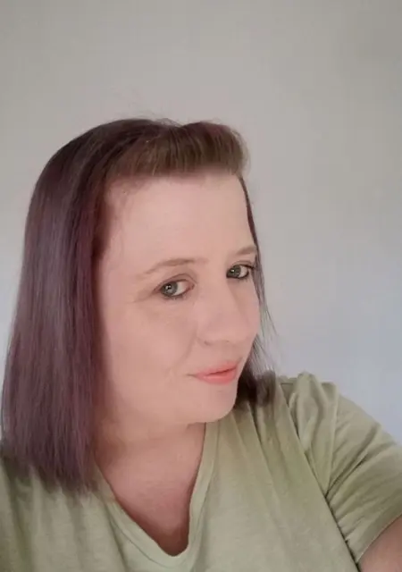 Sarah из Лондона, мне 39, познакомлюсь