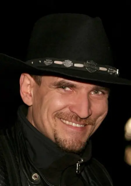 Я Александр, 55, из Одессы, ищу знакомства без обязательств