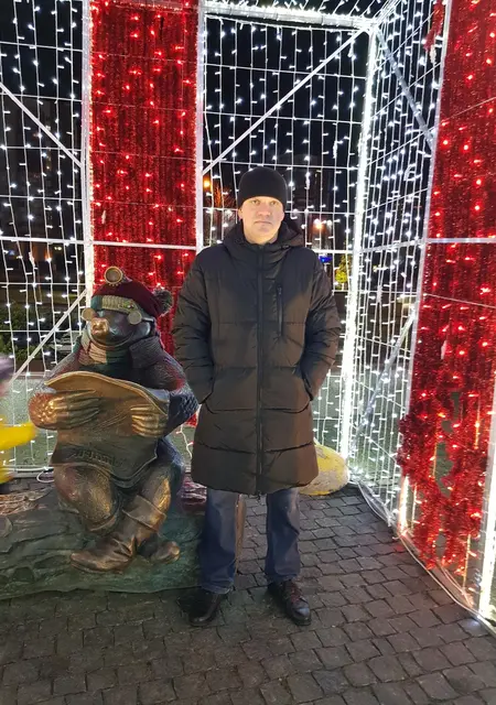 Я Den, 45, из Солигорска, ищу знакомства без обязательств