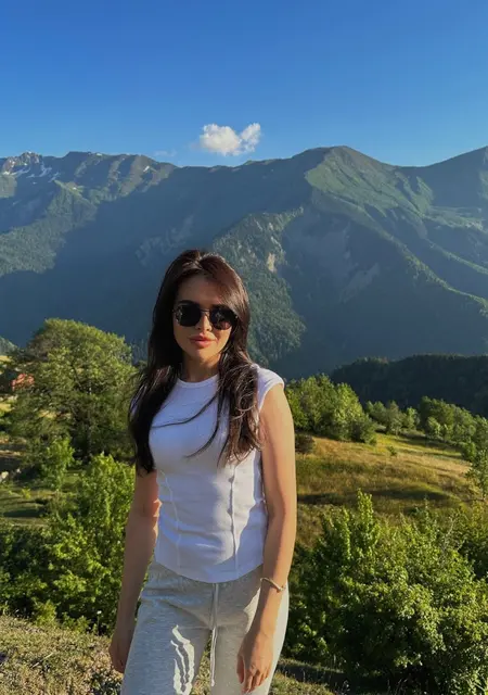 Soy Marina, 28 años de Valencia, busco conocer gente para pasatiempo agradable