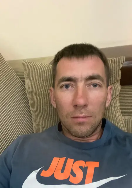 Я Паша, 44 років, знайомлюсь для спілкування у Львові