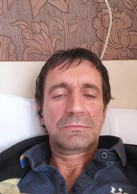 Олег из Лановцов, ищу на сайте знакомства на одну ночь