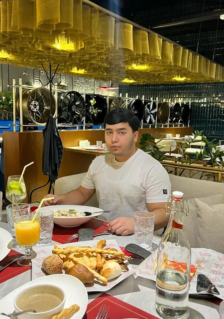 Исмаил из Ташкента, мне 25, познакомлюсь для открытые отношения