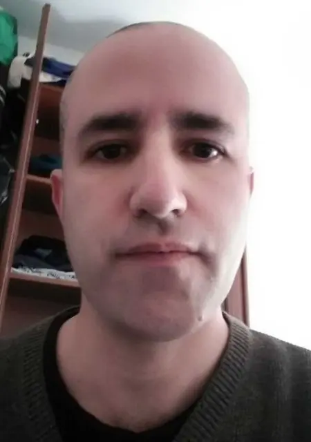 Soy Roberto, 43 años, conociéndome en Madrid