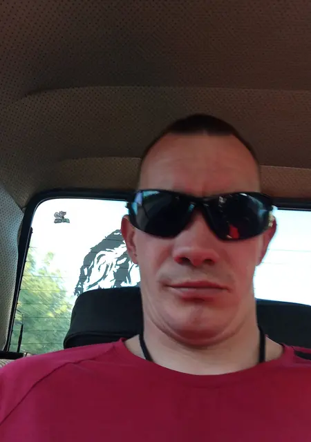 Александр из Горловки, ищу на сайте знакомства на одну ночь