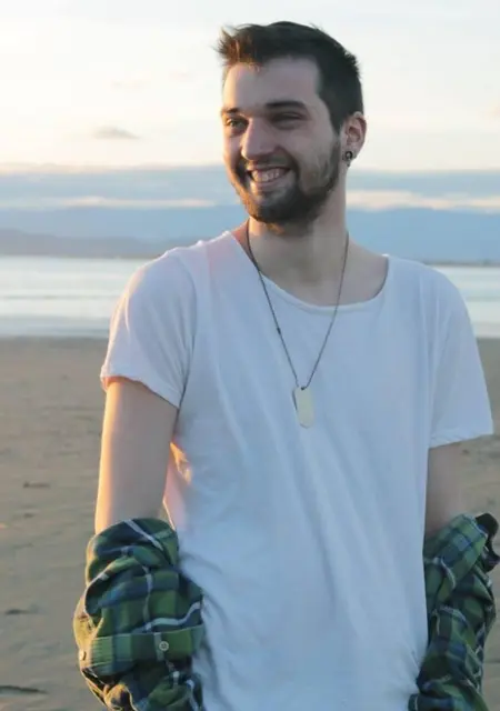 Я Puayro, 29, из Мадрида, ищу знакомства на одну ночь