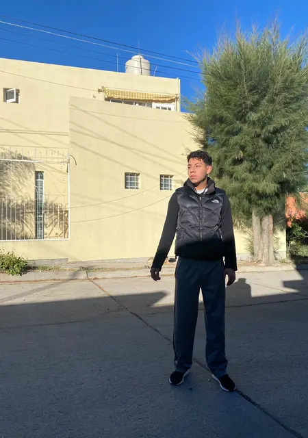 Я Daniel, 20, из Монтеррея, ищу знакомство для открытые отношения