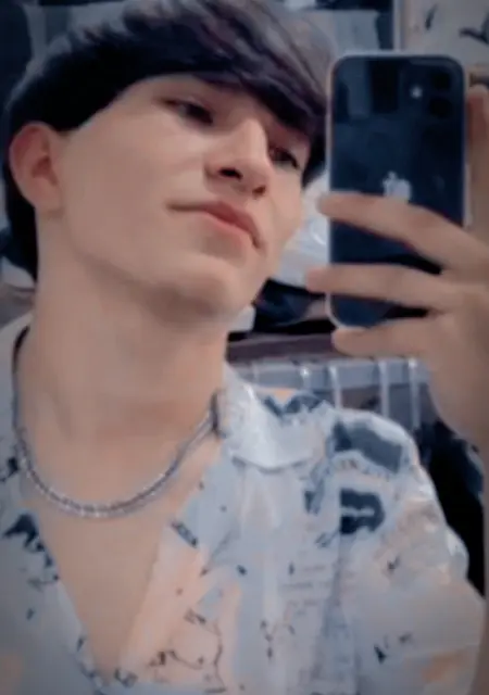 Alixan из Парижа, ищу на сайте дружбу