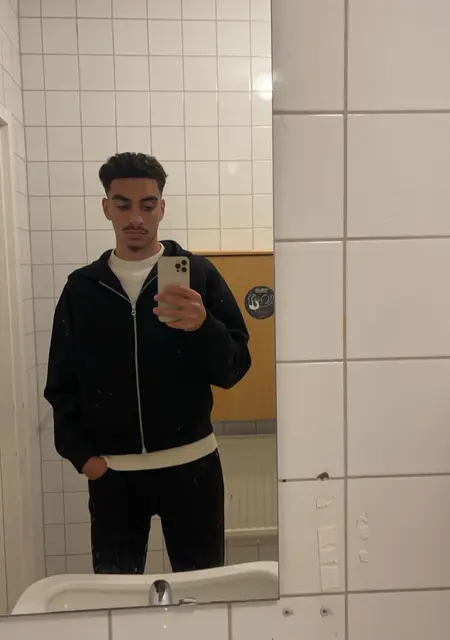 Ahmed Yasin из Мёльндальская коммуна, мне 21, познакомлюсь на одну ночь