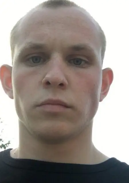 Artiom из Гомеля, ищу на сайте знакомства на одну ночь