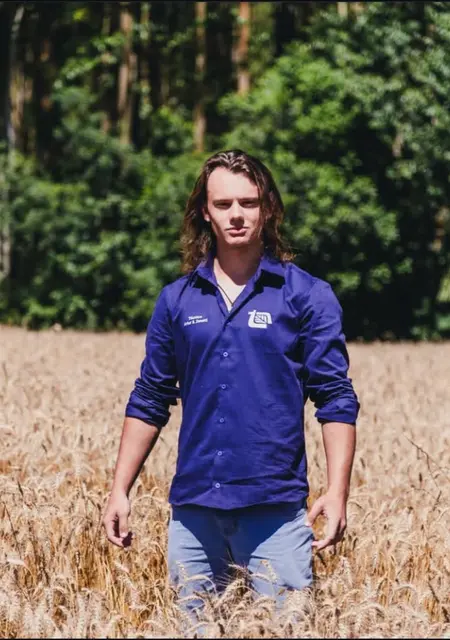 Я Саша, 19, знакомлюсь для вирта в Бобруйске