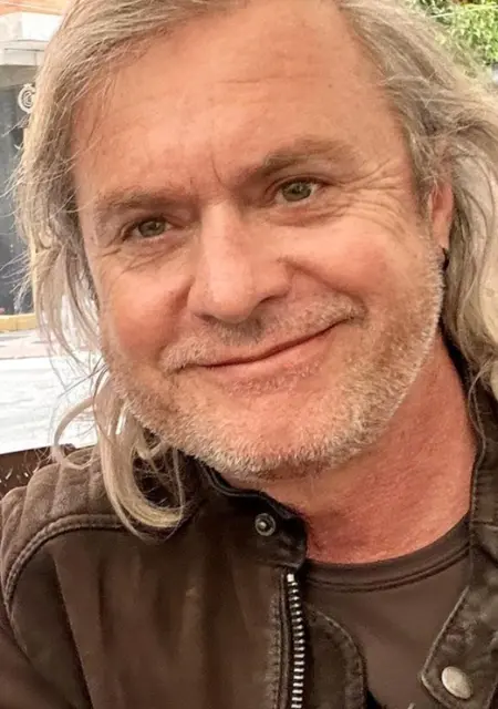 Izam de Málaga, tengo 51 años, listo para conocer para pasatiempo agradable